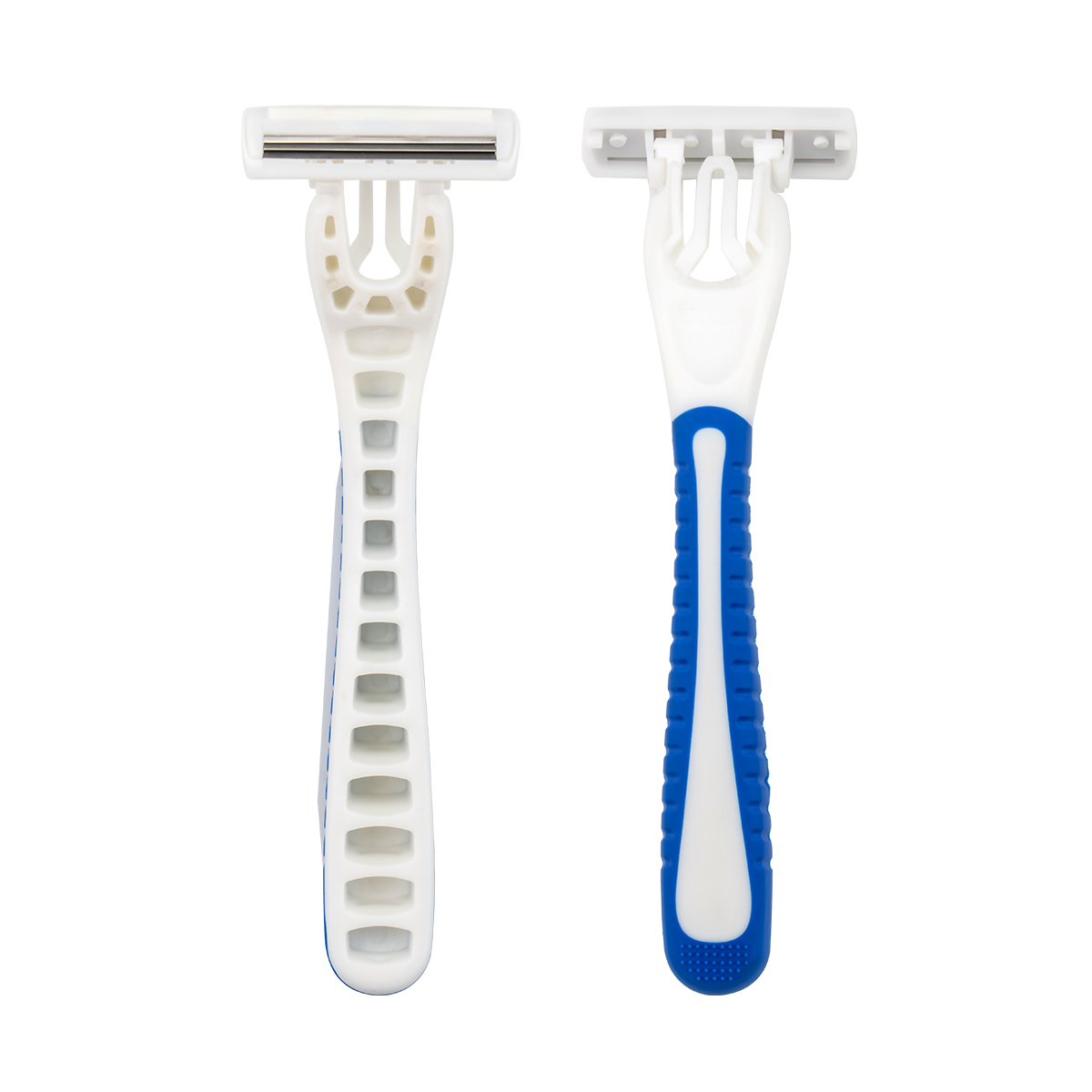 Shavers électriques contre les rasoirs: ce qui est le mieux pour votre peau